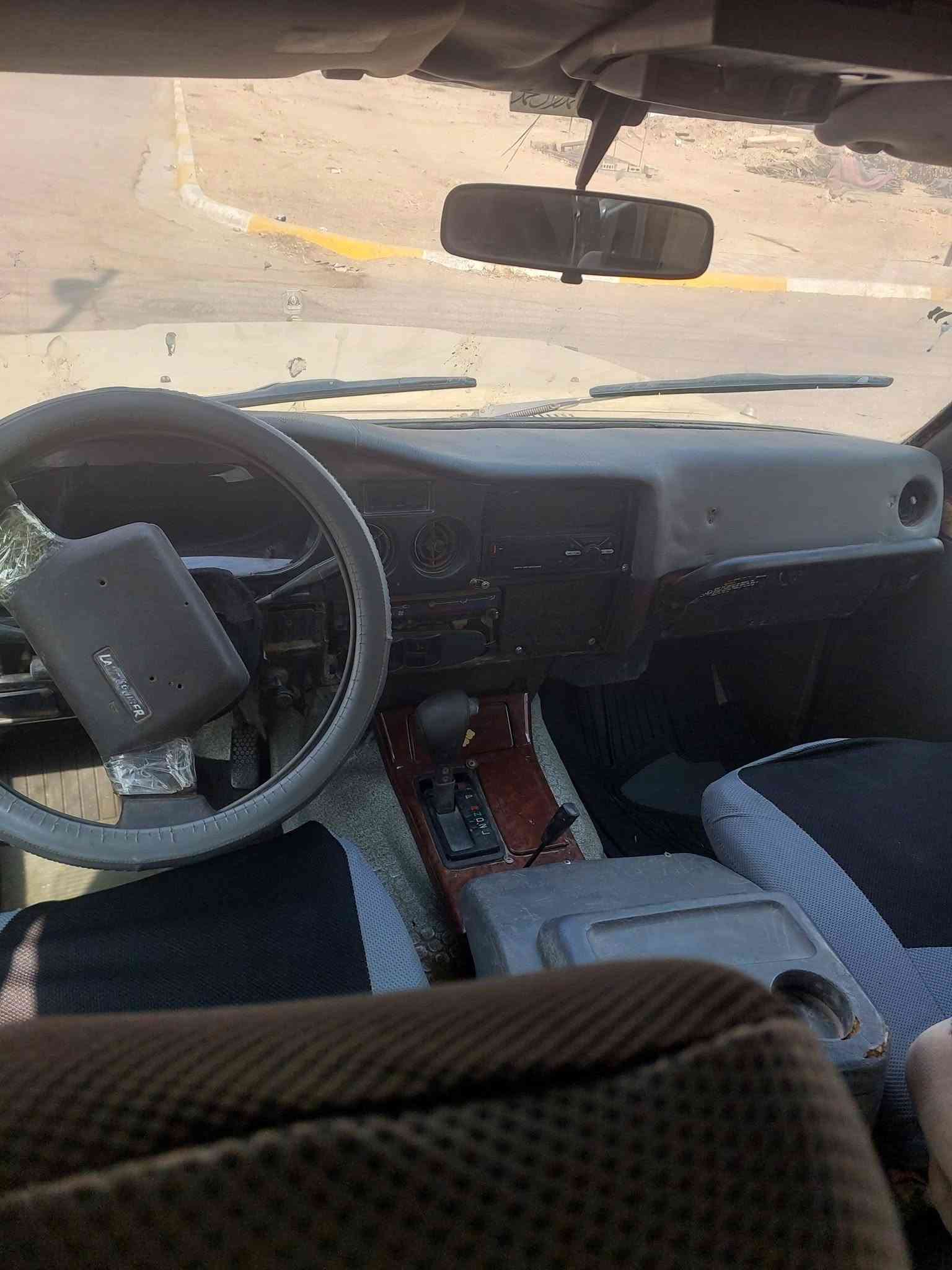 للبيع لاندكروز مديل ٨٨ محور مكينة وكير راس الثور السعر ٣٠ وبيه مجال المكان كربلاء الاتصال على الارقام *********** /***********
