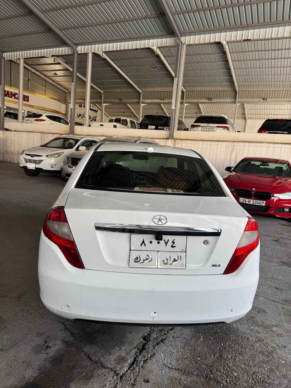 جاك موديل ٢٠١٣ 
سيارة بدون صبغ بيها تعديل بارد راس بوند 
كيو محرك بشرط سيارة كير عادي جام كهربائي و كاميرة سيارة ٩٥٠ الف عليه غرامات نزل سعر و سعر ٤٥ ورقة و مجال مكان سيارة دهوك *********** دهوك, العراق
