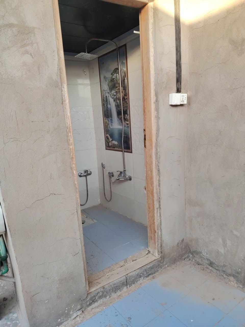 يوجد بيت للإيجار 🏠🏠
في حي الرحمه وبالتحديد بالشارع الفاصل بين أبو طالب والرحمة الشارع الجديد 100 متر (عبارة عن غرفة -صالة-مطبخ-حمامات-طرمه-) ونظيف وجاهز للسكن ع الشارع مباشرة ...للتفاصيل اكثر الاتصال ع الرقم
(واتس اب+ اتصال ***********)-*********** 

ملاحظة: البيت نظيف جدا وجاهز للسكن مال عائله صغييره 

#الايجار_200 ألف فقط
