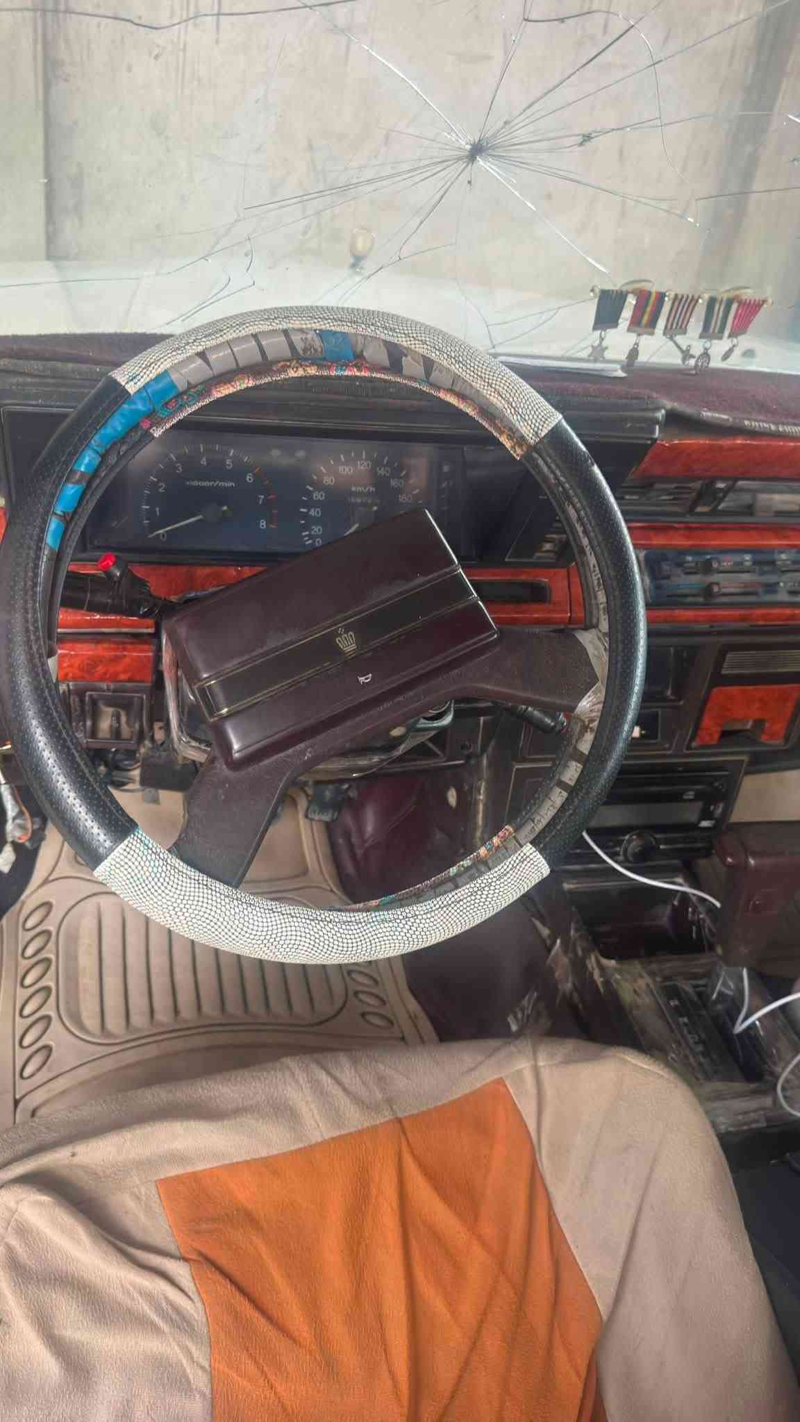 السلام عليكم سوبر 85
رقم انكليزي  ناصرية سنوية ل2030 مكينه كير كفاله مكانه ناصريه /الشطرة ‏ باتري جديد ،طخم تاير جديد , مداور ثاني يوم
رقمي /***********
