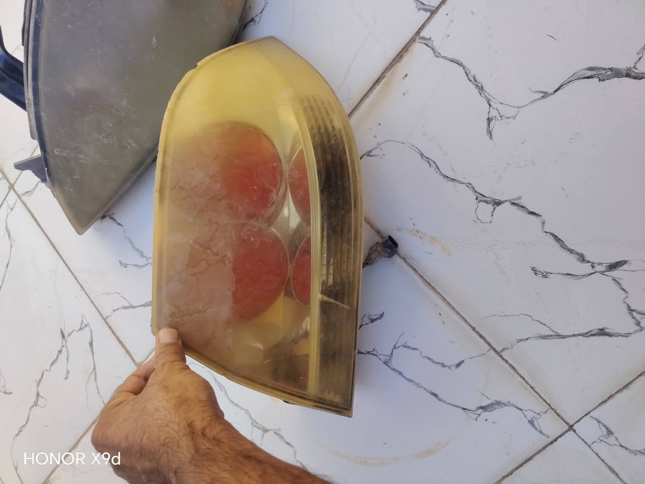 للبيع دعاميات أمامي وخلفي وزوج ماصدات وبك واحد وبلاجكتورات شباك مكان بعقوبة ٠***********
