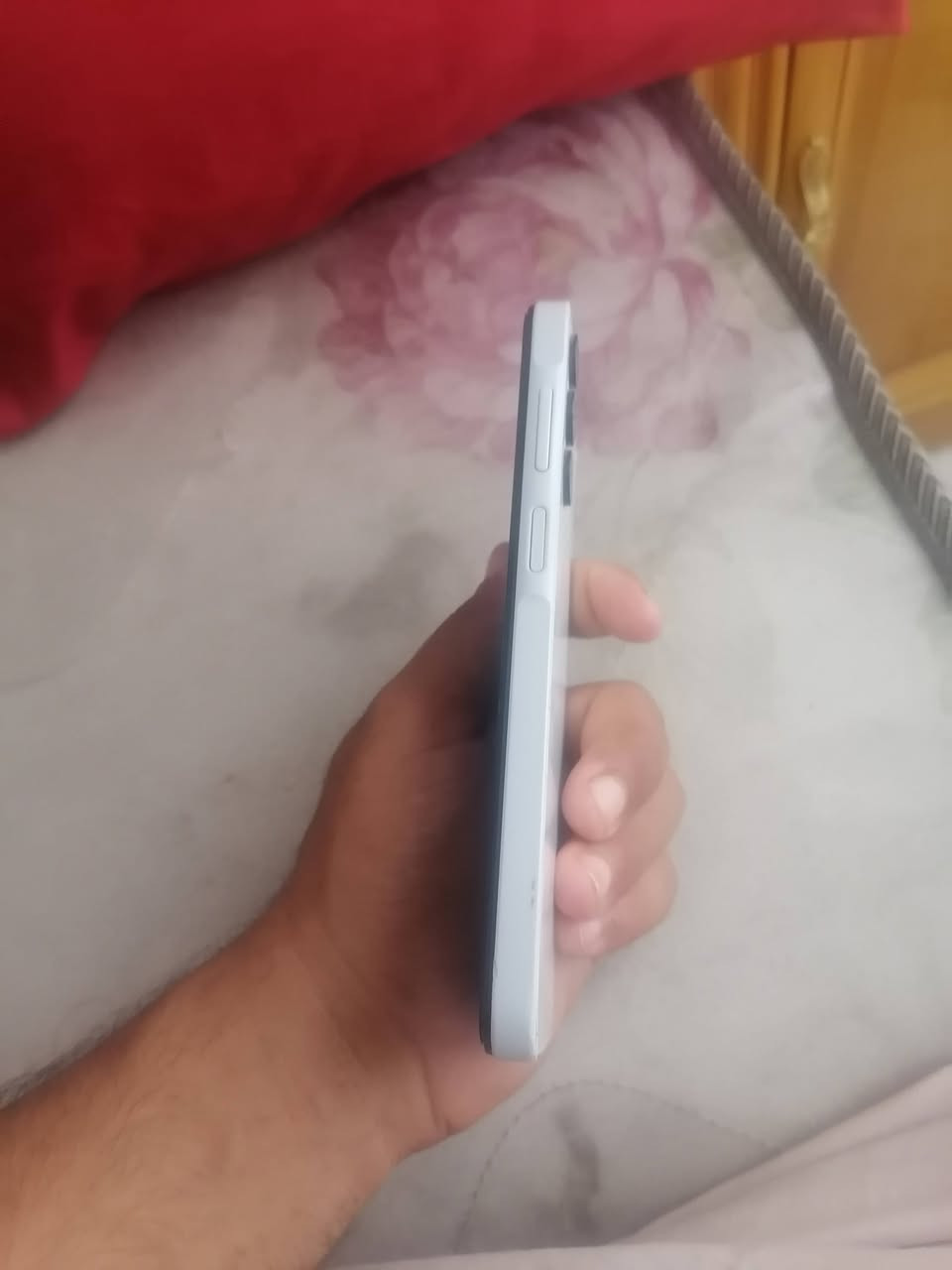 لبيع جهاز نضيف كلش A15شراي يدلل ذاكرته 128
***********
