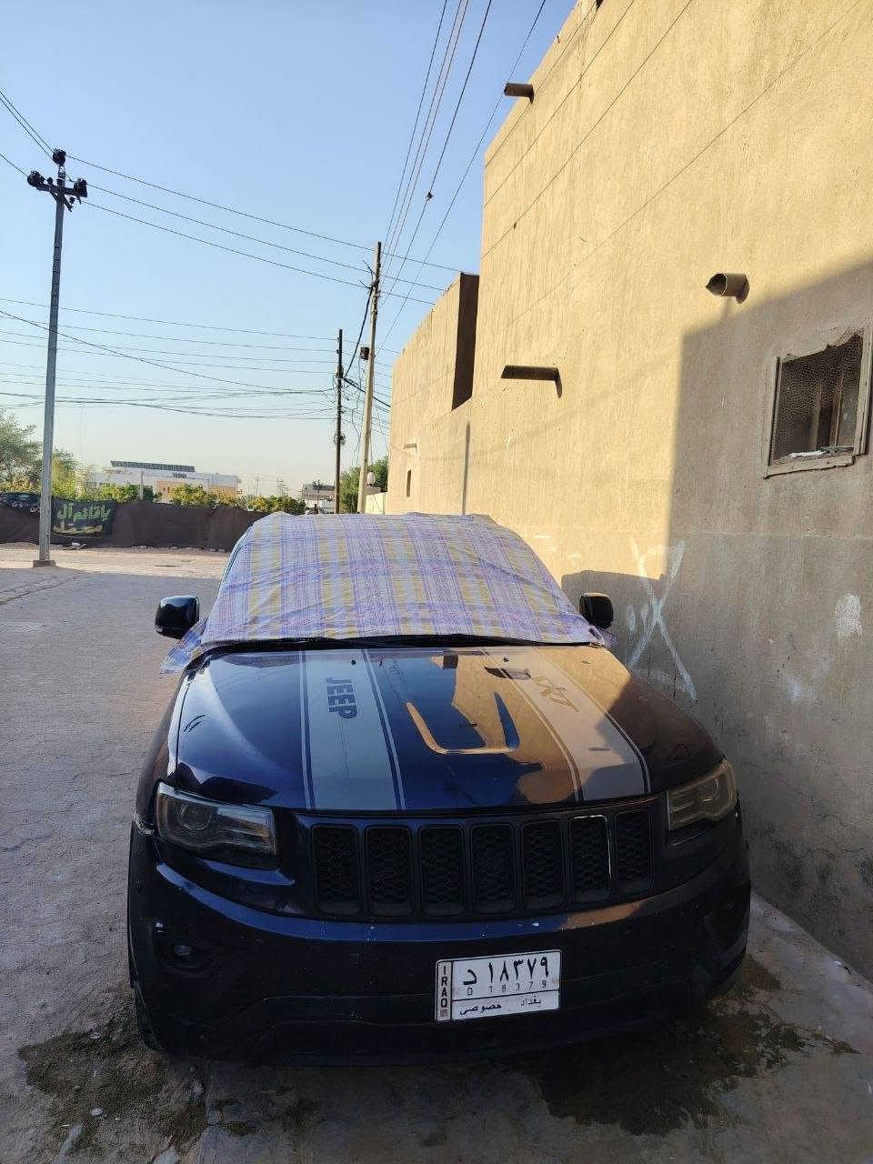 سلام عليكم جيب شيروكي موديل 12 محدثه 16 فول مواصفات وحساسات امامي خلفي بنو راما وارد خليجي بدون حادث ولا معجون ولا شواصي ولا لغود بس مصبوغه عام مكينه هيمي 5700 سياره مال جناي كشنات كهربائي تبريد ثلج تجي تفحص وتقتنع ونشوف وجيتك عل راسي سعر 125 /*********** عنواني نجف
