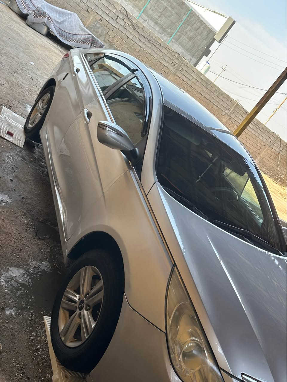 سوناته مديل ٢٠١٣ وارد كوري.  معروف الكوري ما ينكفل من صبق سياره  ما بيهه ضربه حلوه مال جناي  حداديه نضيفه حلوه تبريد ثلج 
باسمي رقم بصره  ما بي
*********** Singapore
