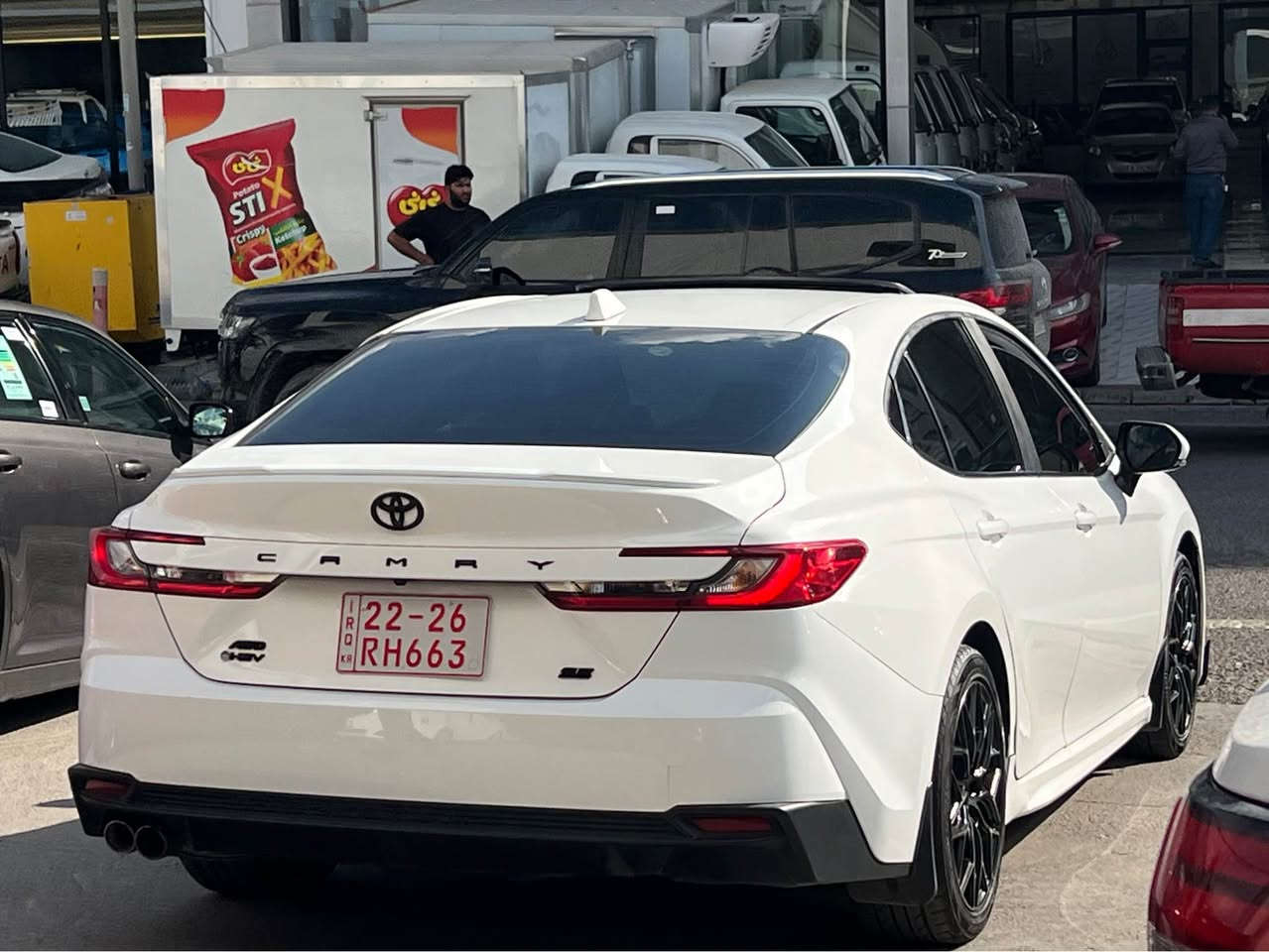 TOYOTA CAMRY 2025 SE PLAS 🤍
تيوتا كامري ٢٠٢٥ اس ي پلس 
سعر 🔥 235$ ورقه و بها مجال قليل 
مواصفات 
شاشه كبير 
شاشه الكتروني 
بصمه  
بابين بصمه 
رادار 
حساس 
لايت LED زينون 
ويل كب كروم 
شغال 
تحكم ستيرن 
تحديد سرعه 
و بعد مواصفات هوايه 
ضرر : خفيف جملغ و بابين صبغ بدون دواخل بدون ارباك  سياره بجم كبس سياره شرط ترقيم شمالي 
مكان سياره اربيل شارع ١٠٠ م 
رقم موبايل ☎️ *********** 
واتساب ⬅️ *********** اكر, نينوى
