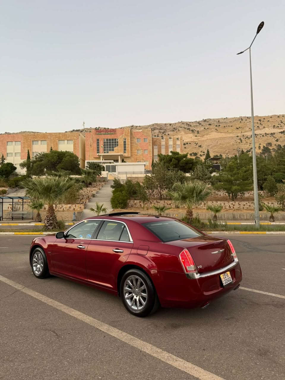 اوباما ٢٠١٢ هيمي V8   5.7شركة هارلم فول ماشيه ٦٩ الف مايل حقيقي مواصفات كشن حار و بارد بردة خلفية دوسة بنزين و بريك متحرك ستيرن هيتر سنويه جديدة لحد ٢٠٣١ كير و مكينة بشرط مايحتاج اي مصرف سنوية باسمي تحويل و غرامة بشرط سعر ١٧٢ مجال ) *********** ***********

