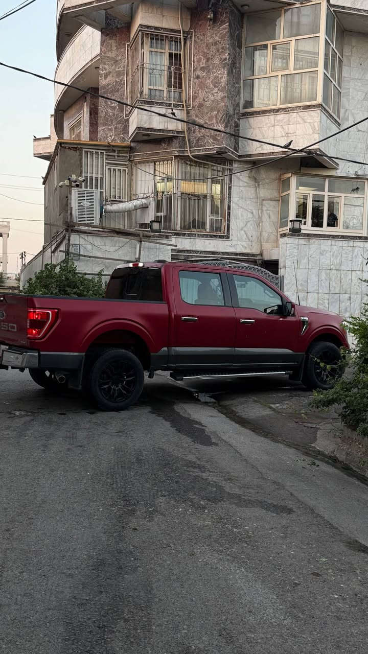 فورد 2022  محرك 6 سلندر 3.5 تيربو مواصفات معروفة شاشة كبيرة دبل اكسل كير معلق سيارة رفض مروري ما تترقم حاليا صفحة صبغ ايرباك بس بردة طاك ماشية 80 الف مكانها اربيل  سعرها 170 وبيها مجال بسيط 
*********** أربيل, العراق
