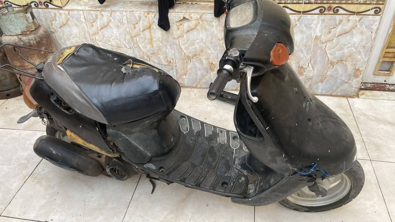 دؤاجه بتره للبيع ١٥٠
عوزه تنضيف كابريته 
وجوزه مال سويج تشتغل جطل 
جوزع الاصليه موجودة
مالته سويج ضايع
‎ ***********
