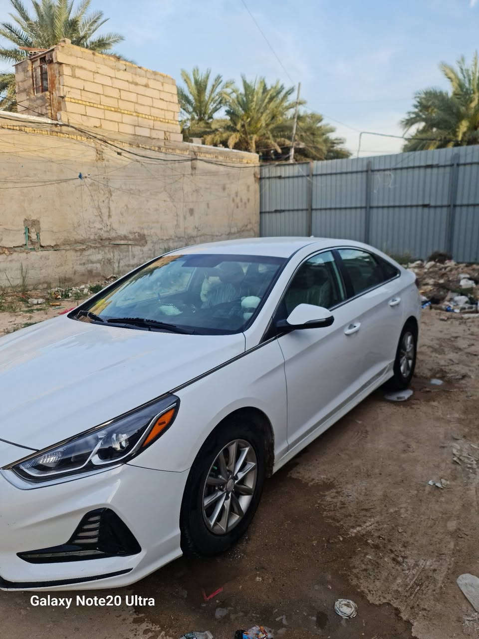 السلام عليكم سوناتا امريكي باسمي الرقم الجديد بابل  
سوناتا موديل 19 محرك 2400 GDI رقم بابل. مواصفاته. 

تحكم كامل بلمقود 

مانع انزلاق 

مثبت سرعه 

اوامر صوتيه 

كامره خلفية 

كشنات تدفئه 

رادارات جانبيه 

رادار خلفي 

تخم تاير جديد 

تغليف الارضيه بلكامل 

تغليف الكشنات 

ادامه منظومه الاحتراق بلكامل 

وبعد بيه هواي مواصفات. 

مكفوله من اللغد والشواصي والتكم. 

السياره مناقصه برغي بفظل الله. 

تبريده خير من الله. 

كهربائيته كله بلادي. 

ترهم مراوس اوبيع 

120

***********

نص مكتوب في الصور:
- Galaxy Note20 Ultra
