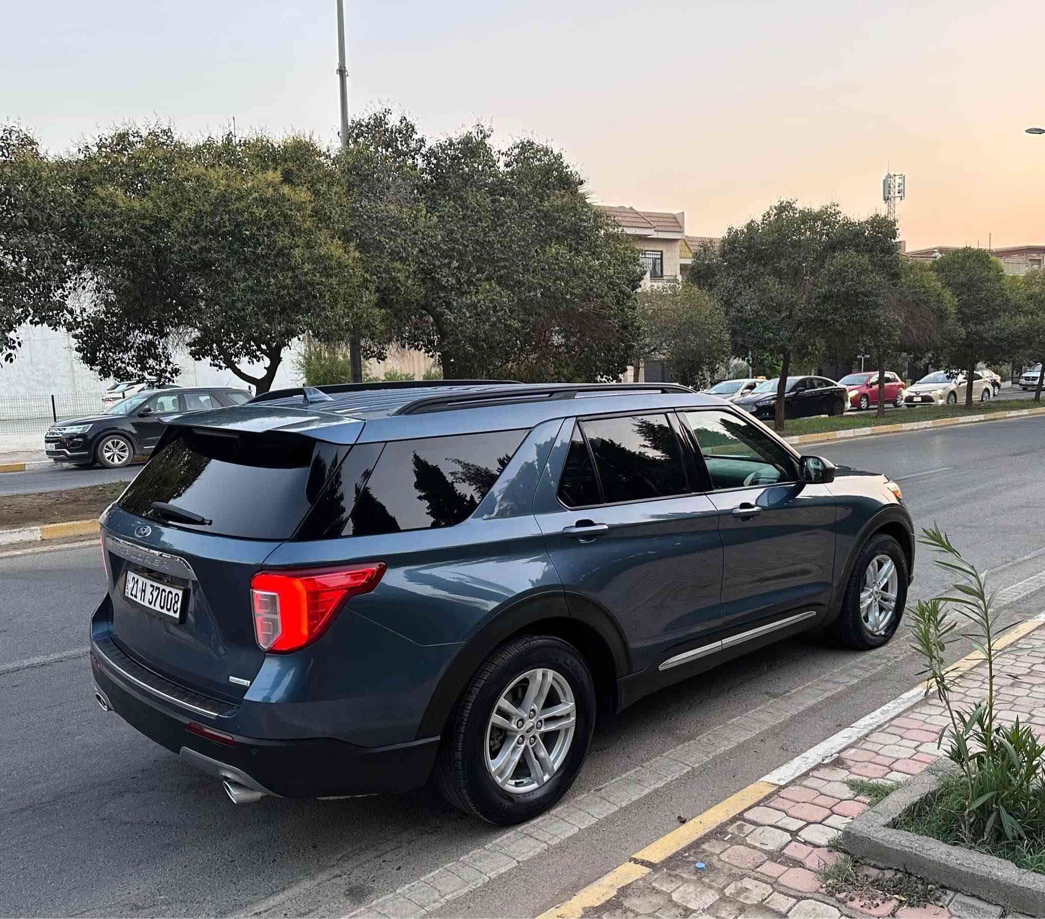 FORD EXPLORER XLT🔥2020

🔥السعر/   199$ مجال للطيبين

🔥الفئة XLT 

🔥اللون/  ازرق  بحري

🔥داخل لون كريمى 

🔥الموديل / 2020

🔥المحرك /  4 سلندر.2300L

🔥اللوحات جديد دولى تحويل مباشر

🔥سيارة ربع جنطة صبغ بدون ضرر داخل ارباك كل سليم امامى خلفى كبس مابى اى ضرر ( صور حادث موجود)

🔥المواصفات 

💠بصمة. تشغيل عن بعد

💠دخول ذكي 

💠كاميرات خلفى امامى 

💠عدادات الكترونية

💠تشغيل عن بعد ,𝐑𝐄𝐌𝐎𝐓𝐄 𝐒𝐓𝐀𝐑𝐓

💠شاشة دشبول ديجيتال مع شاشه عرض تاب

💠كاميرا  360 درجة 

💠كير ماوس 

💠هاند بريك بصمة 

💠اوتو هولد ،𝐀𝐔𝐓𝐎 𝐇𝐎𝐋𝐃

💠اوتو ستارت ،𝐀𝐔𝐓𝐎 𝐒𝐓𝐀𝐑𝐃

💠اوتو ستوب ,𝐀𝐔𝐓𝐎 𝐒𝐓𝐎𝐏

💠رادار امامي 

💠رادار خلفي

💠حساسات 

💠كشنات سبع راكب

💠كشنات كهرباء 

💠صندوق شفط كهربائي 

💠لايتات ليد وعدسة زينون 

💠بلوجكترات 𝐋𝐄𝐃 

💠بكلايتات 𝐋𝐄𝐃 

💠ويل 20 كروم 

ومواصفات اخرئ 

🔥مكان سيارة / اربيل
💎واتساب + فایبر 
💎رقم موبايل ☎️ 
*********** ☎️ واتساب 
*********** ☎️ واتساب

فۆرد ئێکس پلۆرە 2020 مواسەفات XLT 

بصمة
شغال
کوشن حةوت نفرى
ناو كريمى
سندوق شەفت 
مەکینەی 4 بستۆن 
تةنها جاملغ وصندق بوياغة 
بێ ناوگرتن بێ شانسى
پيش وپشت كةبسة
ڕەقەم و سەنەوی نوێیە 
بەناوی خۆمەوەیە 
تحویل و غەرامە بەشەرت 

سـعـر : 199$ مجال

گێر و مەکیەنەی بەشەرت 
هیچ کێشەیەکی تێدا نییە أربيل, العراق
