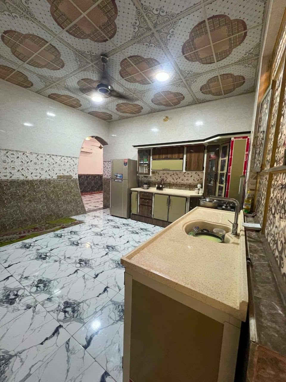 اللهم صلي وسلم على نبينا محمد (ص) بيت 200متر في حي
نداء على شارع مجمع بيتي طابو صرف قرب جوهرة مول
رقم الجوال :***********

