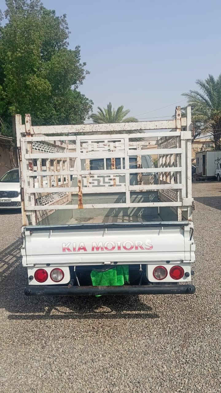 السلام عليكم
كيا بنكو 2018
رقم واسط انكليزي تحويل وين متريد 
السيارة بسمي تحويل ثاني يوم 💯 
محرك كير تبريد كلة كفالة عامة 
السونار داخل المنشور 
السيارة كاملة مكملة مذب عليها محجر جاهزة
العنوان ديالى جديدة الشط 🅿️ 
السعر 117 وبيها مجال للشراي 
للستفسار ***********
