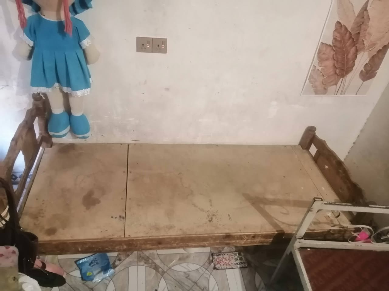 جربايات عدد 4القطعه علئ50/بلزمات عدد 2يرادن شاشات 25/تنور فافون /35/مجمده يردلها غاز سعر 80
***********
