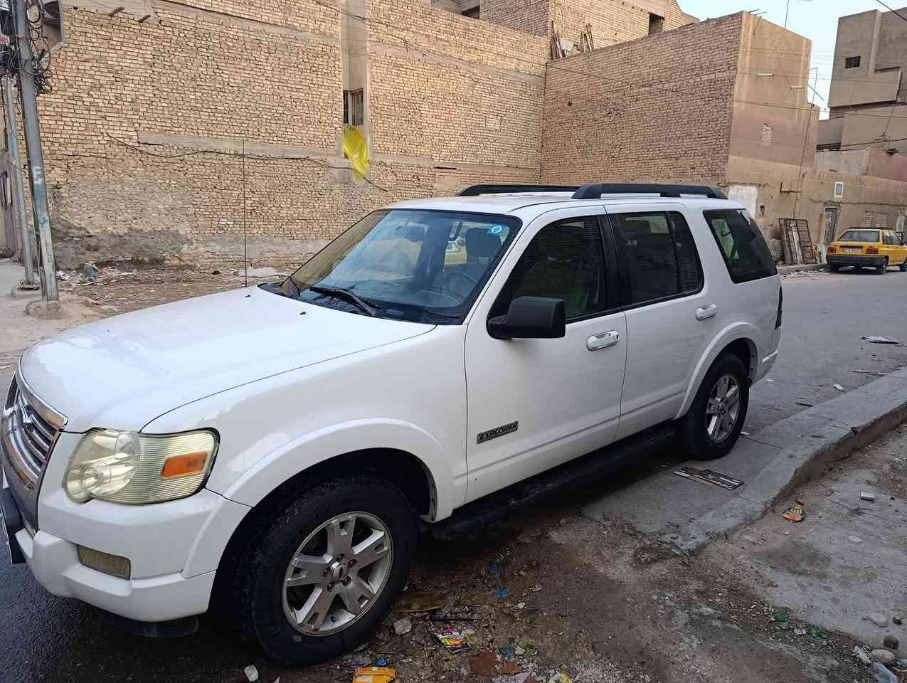 اكسبلور ٢٠٠٨ • جاهزة • مجال بسيط