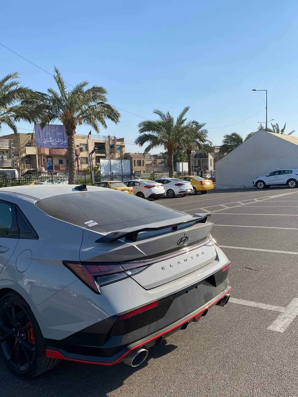 بسم الله الرحمن الرحيم
السلام عليكم عليكم ورحمة الله وبركاته 

Hyundai Elentra N 2025

المواصفات:❤️‍🔥N 

1️⃣كير اوتماتيك 8 نمر دبل كلچ DCT 

2️⃣كشن حضن 

3️⃣كشن علامة N

4️⃣كشنات كنتاره وجلد N

5️⃣سلايد روف 

6️⃣اناره داخليه 👌🏻٢٤ لون

7️⃣تحكم ستيرن نورمال وسبورت

8️⃣تحكم دبلات نورمال وسبورت

9️⃣ابواب بصمة

1️⃣0️⃣بصمة تشغيل 

1️⃣1️⃣شحن وايرلس

1️⃣2️⃣شاشة متصله 

1️⃣3️⃣كاميرا

1️⃣4️⃣نظام صوت _𝐁𝐎𝐒𝐒

1️⃣5️⃣اشارة ترحيب

1️⃣6️⃣اشارة مرايا

1️⃣7️⃣اوتو ستوب

1️⃣8️⃣نقطة عمياء

1️⃣9️⃣تحديد سرعة

2️⃣0️⃣تحديد مسار

2️⃣1️⃣رادار امامي 

2️⃣2️⃣رادار جانبي 

2️⃣2️⃣رادار خلفي 

2️⃣3️⃣حساسات جانبي 

2️⃣4️⃣حساسات خلفي

2️⃣5️⃣نظام _ 𝐍𝐎𝐑𝐌𝐀𝐋

2️⃣6️⃣نظام _ 𝐒𝐏𝐎𝐑𝐓

2️⃣7️⃣نظام _ N🚀

2️⃣8️⃣نظام _NGS☠️🩶

2️⃣9️⃣كشنات هيتر

3️⃣0️⃣ستيرن هيتر

3️⃣2️⃣صندوق ذكي

3️⃣3️⃣لايتات ليد 4 عدسات زينون

3️⃣4️⃣بگلايت ليد

صور الحادث مرفقة بالمنشور

مكان السياره بغداد حي العامل 

السياره زيرو ماشيه 2000 فقط بعدها بملصقات الشركه 

وعليها كت شوته رياضي ☠️❌

السياره بدون رقم حره تترقم جميع المحافظات

للاستفسار /***********
