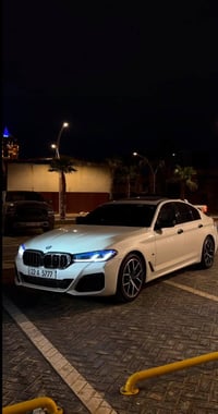 بي إم دبليو 530i • ٢٠١٨ • سبورت لاين