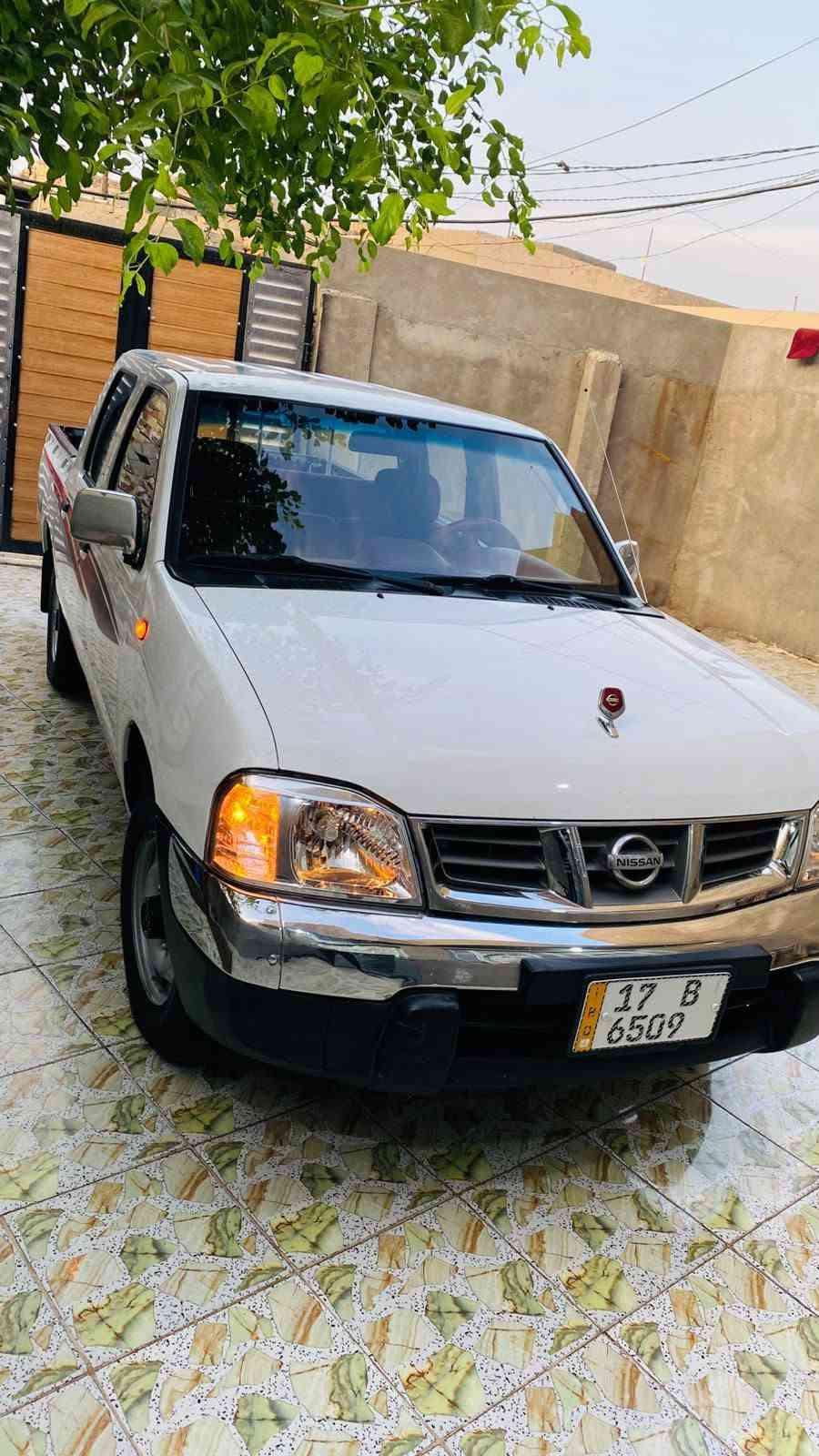 ددسن غمارين • ٢٠١١ • مشيه ٢٣٠٠٠٠