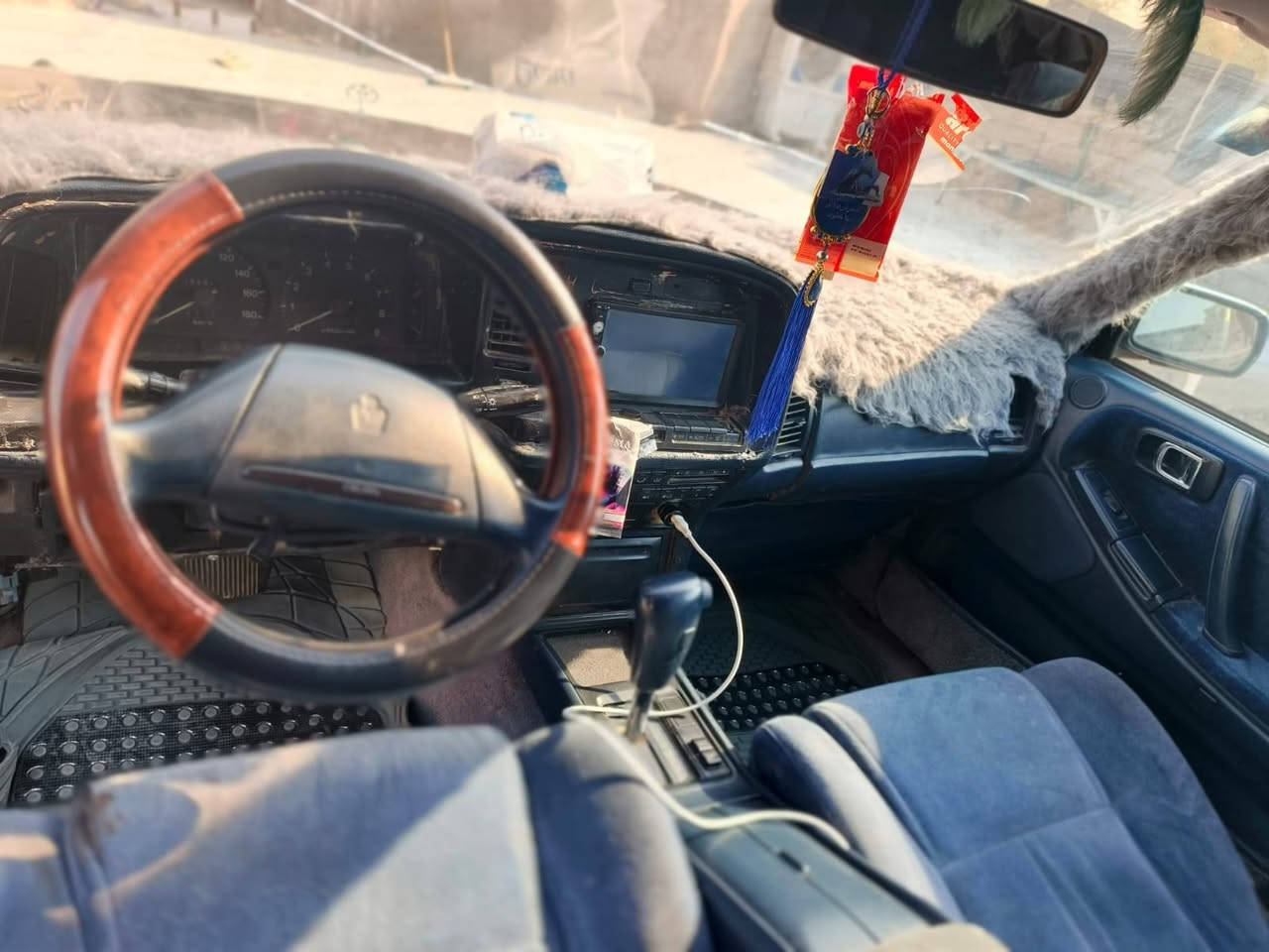 سلام عليكم السياره هارتوب بتره موديل ١٩٩١
كير ومحرك  وتبريد صارلي شهره من شهديتهن
حداديه جديده كهربايات كله شغاله مكفوله من ضربه ولكصه ونقل الجذه وتكفلك بل صوليات وتحويل رقم نكليزي رقم بصره سنويه الغالي ٢٠٢٧ سنويه بسمي تصال ***********السعر قفل ٥٠
