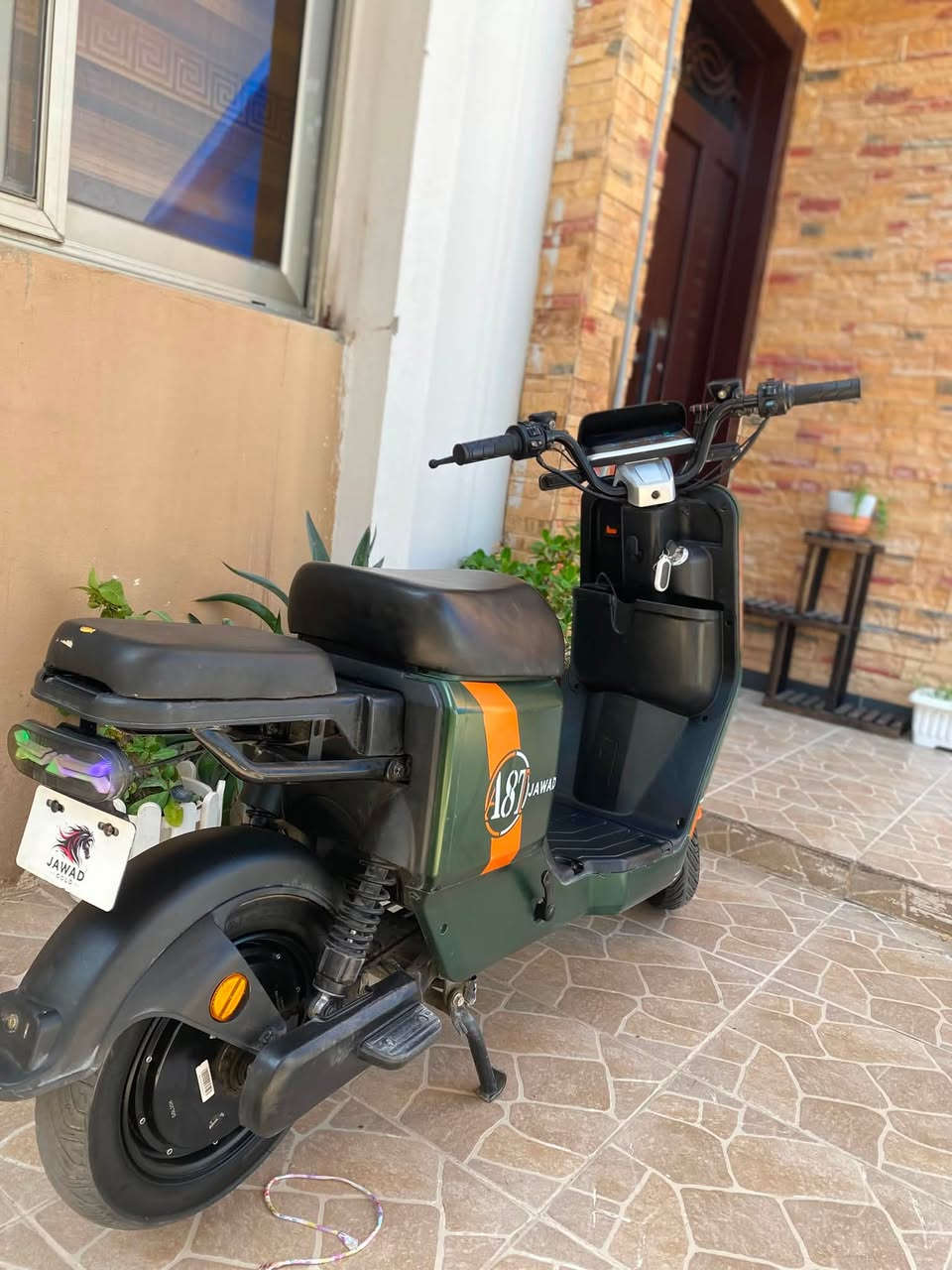 دراجه شحن الغنيه عن التعريف من ناحيت المواصفات و السرعه والمسافات استعمال شهر فقط ٥ بطاريات 🔋 دبل بل ضمان ول شرط تمشيك ٧٠ كيلو حقيقي بيها نضام UPSونضام رجوع بك R سعره ٤٣٠ وبي مجال قليل مكاني كركوك ***********
