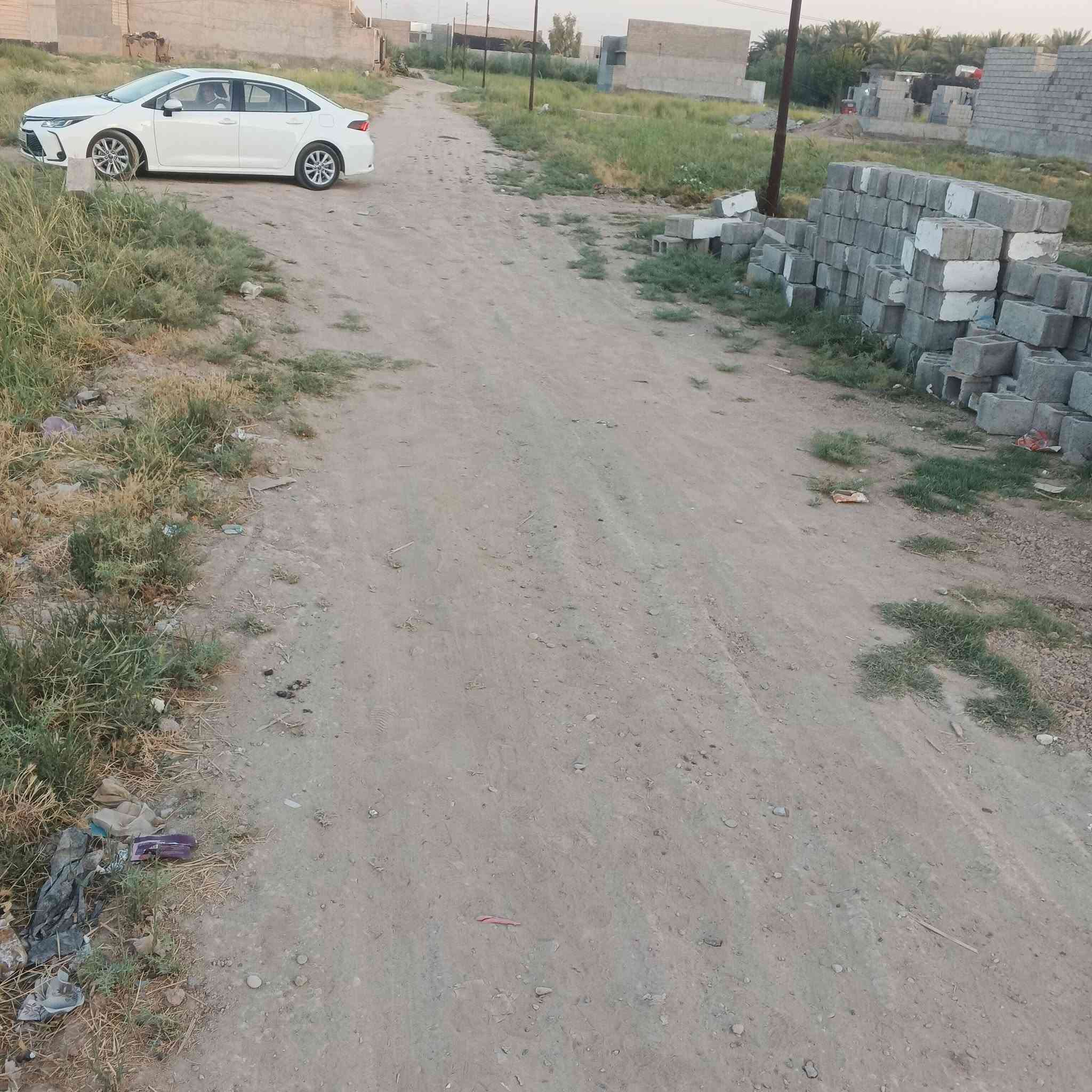 السلام عليكم قطعة أرض للبيع طابو زراعي سند 25 بدور الزراعة الرابعة المساحة 185م واجهة 11 والنزال 17 السعر 25مليون للاستفسار ***********
