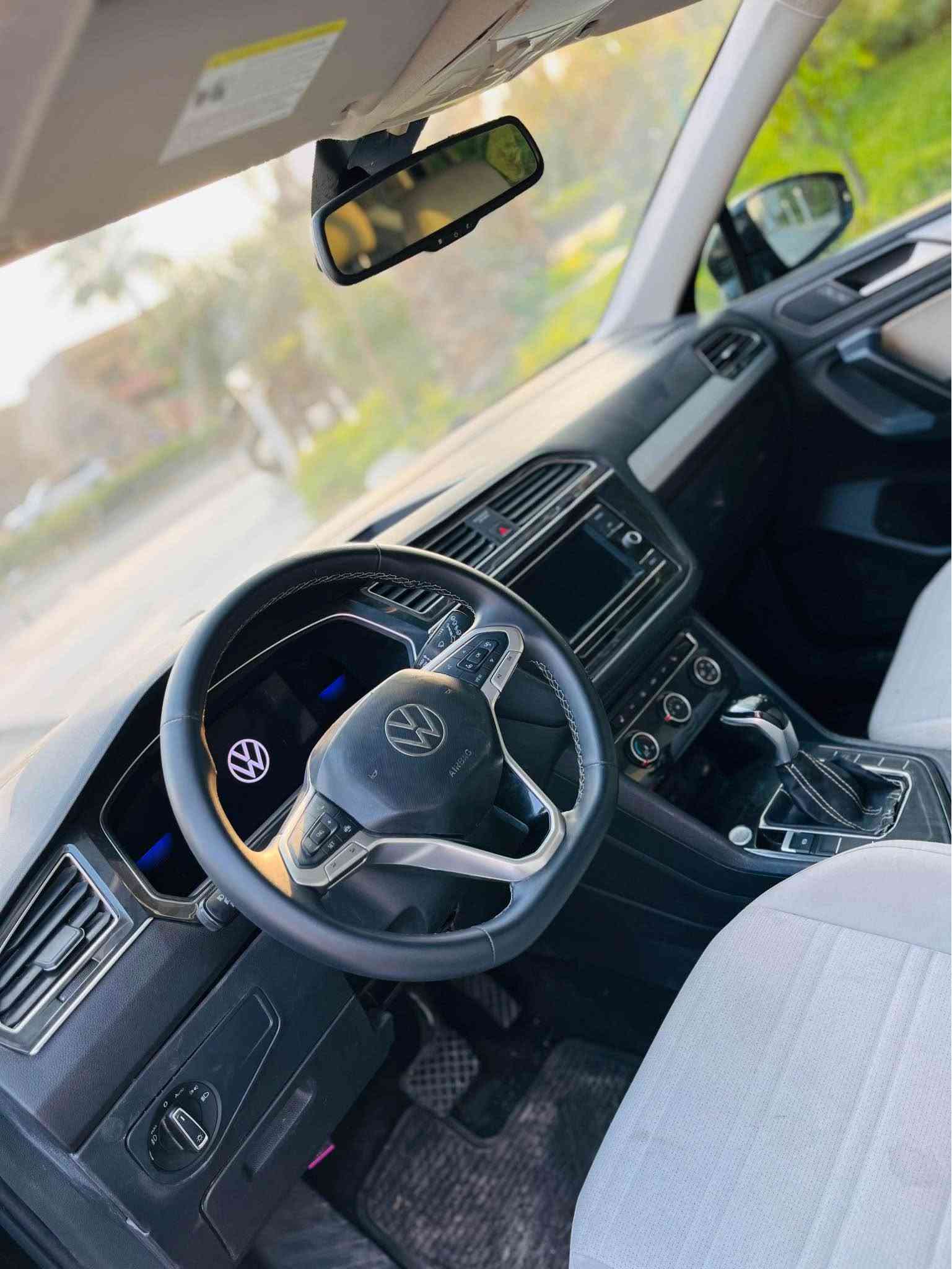 Volkswagen tigwan 2023
سعر بلاش🔥🔥
٧ نةفةرى سى ريز كوشين
موصفات SE
حةساس
رادار
شاشة گةورة 
لايت ئؤتؤ
كاميرة
عادى 
تؤماتيك
گيج الكترؤنى
كوشين قوماش وة كارةباى 
ويل ١٩ 
رةقةم كاتى سى مانگى لةگةل ماوة بةشةرتى رةقةم 
6 هةزارى هةقيقى رؤيشتوة 
سةيارةكة دوو پارجة و پةلةيةكى هةية
كةميك ناوى گرتوة
بؤ زانيارى زياتر تةلةفؤن بكة *********** أربيل, العراق
