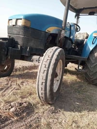 نيوهولند تك للبيع رقم وتحويل بغداد بسمي 07818283181 07500791479