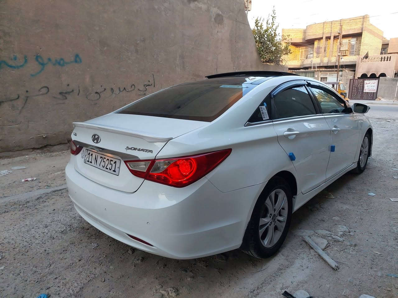 سوناتا 2011 فول موصفات 
محرك 2400.. دوش انسا الدوانز بهذه الحر 
السياره 3 قطع صبغ
نطخت من يم اللايت الايمن... 
نصبغ جاملغ وبنيد وباب بدون اي دواخل
موصفاتها
فتحة بنوراما
ويل كب. 
مري شفط
تبريد خلفي امامي شاشه.. ثلج..
محرك كفاله 
دواخله جديده
السياره ماشيه فوك ال100
محرك كير تبريد خير من الله حتى مي كله زيتي كلش معتني بيه
كهربائيات كله كفاله
السعر ب 98 وبيه شي بسيييط للطيبن
مكاني بغداد الكرخ بل الشهداء
الشراي يتصل ويامر امر
***********
