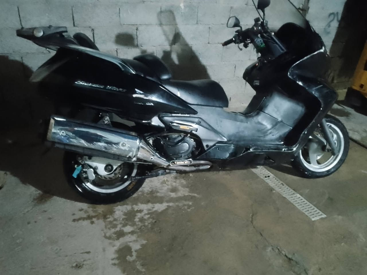 سلفر وانج 400البيع دراجة تخبل نكره سلف اخير من الله سعره 1500وبيه مجال اتصل ***********بغداد زعفرانيه
