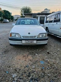 أوبل أوميغا • ١٩٩٣ • توماتيك