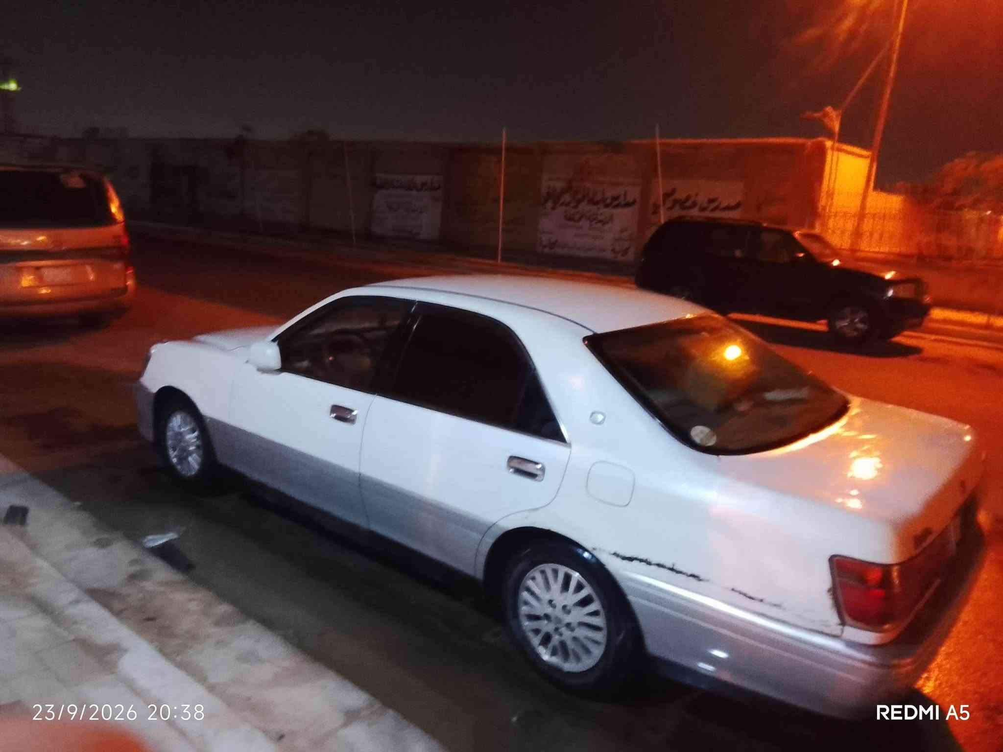 سلام عليكم سياره ادوات كصتين سعر 27مكينه كير حداديه ما  عده تبريد *********** سياره حلوه  متومه وكامله

نص مكتوب في الصور:
- 23/9/2026 20:39 REDMI A5
- 23/9/2026 20:38 REDMI A5