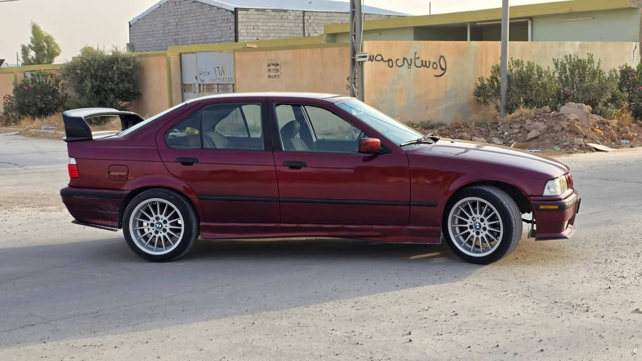 سلام عليكم
للبيع او مراوسه ويا كاسحه 
بي ام e36 
موديل ١٩٩٣
بدون معجون بدون ضربه فقط صبغ جديد للجماليه
منضومه تبريد كامل جديده
محرك و كير ٢٠ تك دجتال صقر ١٩٩٧ كلج صقر جديد شادهن
اكسل ٣.٤٦
ويل style 32 تو سايز
سقف سلايد
سبويلر ام ٣
سياره بلاديه بدون نفخ 
كهربائيات كلها شغاله
ستيرن رياضي كويك ريليس 
و ستيرن بلادي باقي همين وياها

مكان كركوك
سيارة باسمي رقم سليمانيه هزة و سنويه جديد لحد ٢٩
سعر ٥٨ و بيها مجال
رقم ***********
