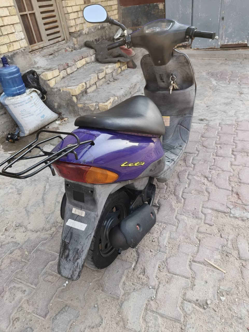 دراجه ساساكي للبيع دراجه نضيفه كلش ما ناقصها شي كهربائيات كلها شغاله دراجه ما مفتوحة رقم اللاستفسار ***********
