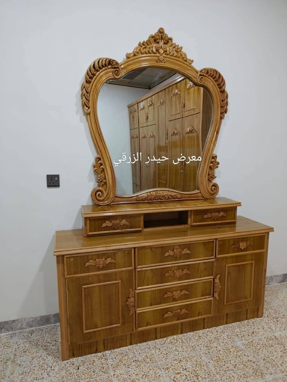 غرف نوم نقد و بالتقسيط على12و 18 شهر بدون مقدمة
خدمة استبدال الغرفة القديمة بغرفة جديدة مع الاتفاق على الفرق
العنوان الموصل الأيمن الصناعة القديمة اليابسات 
لمزيد من المعلومات التواصل على الرقم
*********** يوجد واتساب
المشمولين بالتقسيط جميع الموظفين والمتقاعدين وابطال الدفاع والداخلية
