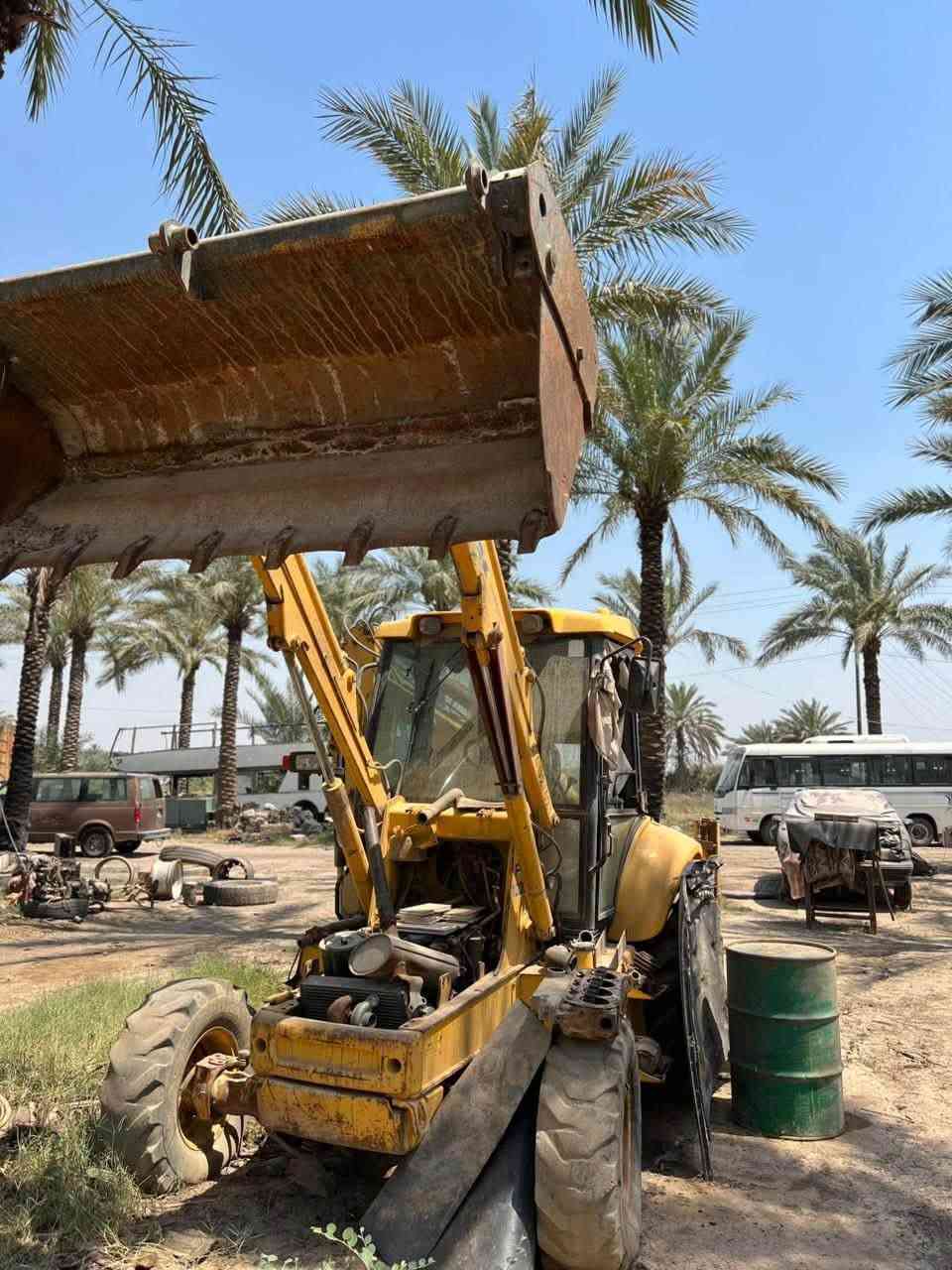 مكينة فيات موديل 2008 سنوية عضم عاج مابيها تحويل محرك خابط مي ودهن ابيعها كوم حديد 50  ورقة للاستفسار ***********
