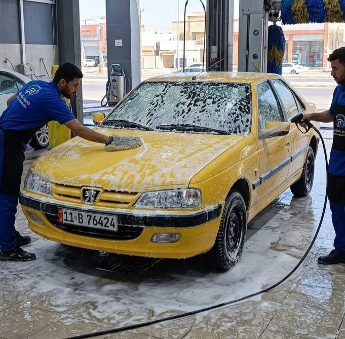 السلام عليكم بيجو موديل ٢٠١٢ بغداد باسمي تحويل ثاني يوم هيئة وغرامات مصفرة السيارة حلوة بس يرادلها تلحيضات جانت بيد سائق وتعبها شوية السيارة تشتغل وين ماتريد تروح بيها تبريد وتدفئة شغالة خير من الله السيارة اطخطخت وتعمرت تعمير محلوه يرادلها بيبان خلفية جدد وتنصبغ وترجع احلى من الاول اعيد الكلام علمود من تجيني تعرف شبيها اني كاتبلك كل التفاصيل السعر ٣٤ ورقة وبيها مجال بسيط خاطر الجية  العنوان بغداد الحرية الدولعي ***********
