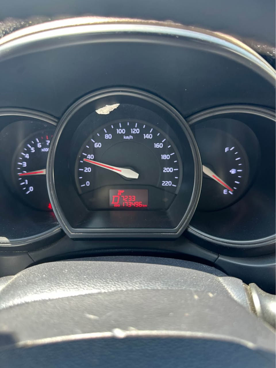 كيا ريو ٢٠١٢ • بدون حادث • بنزين