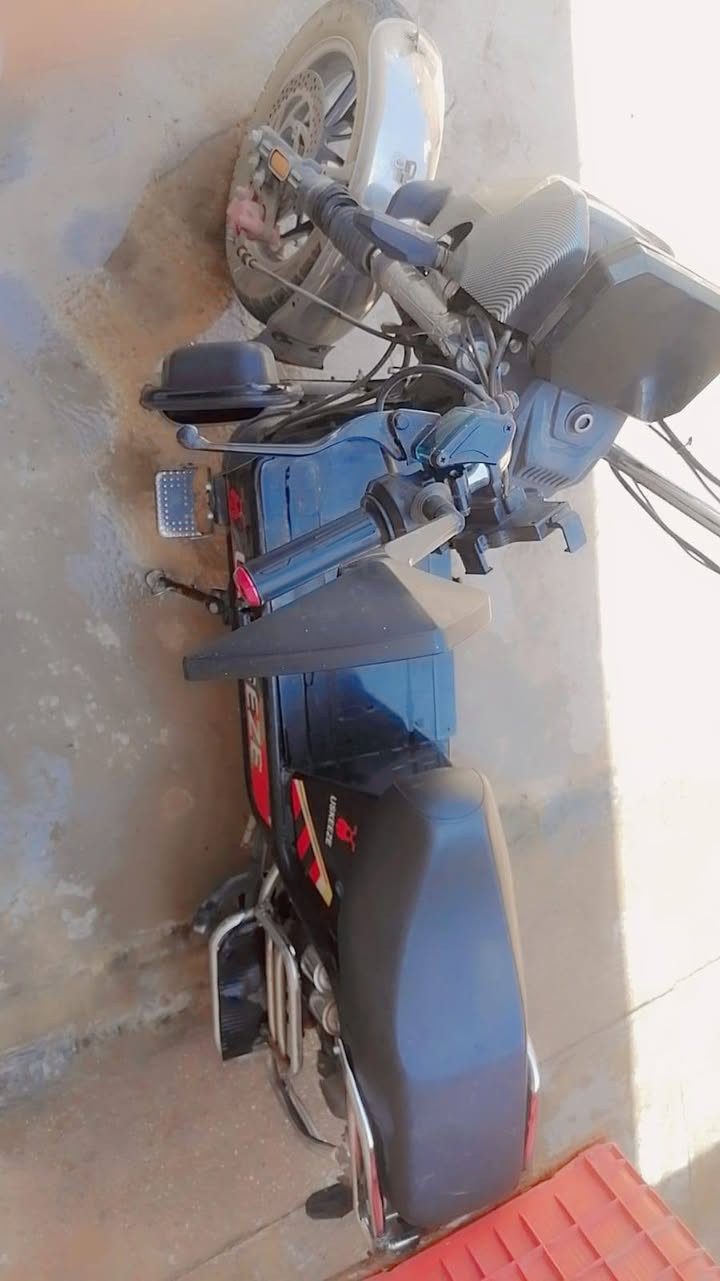 ماطور شحن كامل للبيع نقص بطاريات  ***********
