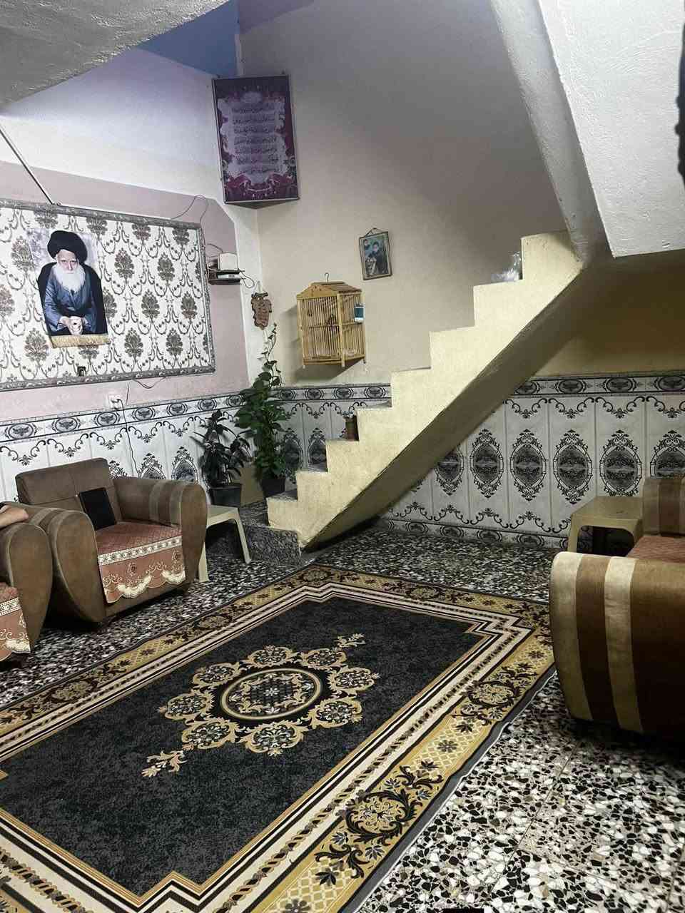 بيت للبيع حي النصر الاولى
فرع قاسم المضمد بيت طابو مساحة 150 متر طابق ونص
4 غرف نوم للاتصال ***********
