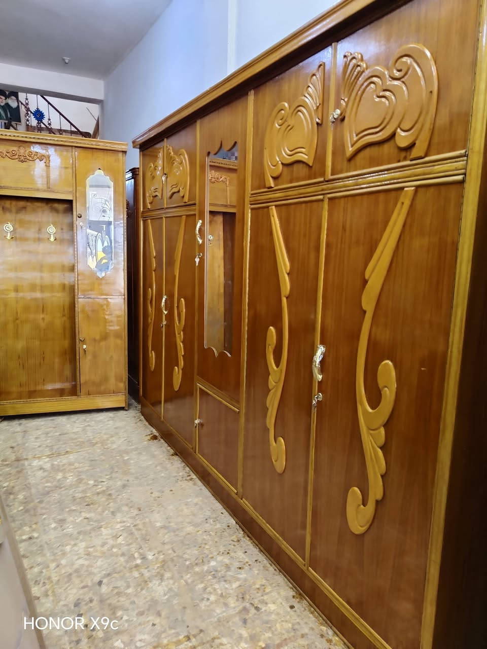 لام عليكم غرفه كامله ام الخمس بيبان شغل درجه ثانيه سوقي النظيفه كلش الغرفه جاهزه وكامله اي نقص ما بيها الوجه صاج خمسه ملم موديل حديث نظيفه كلش الغرفه سعره 575 شامل لشد والتوصيل مجاني داخل النجف والشراي يتصل ***********

