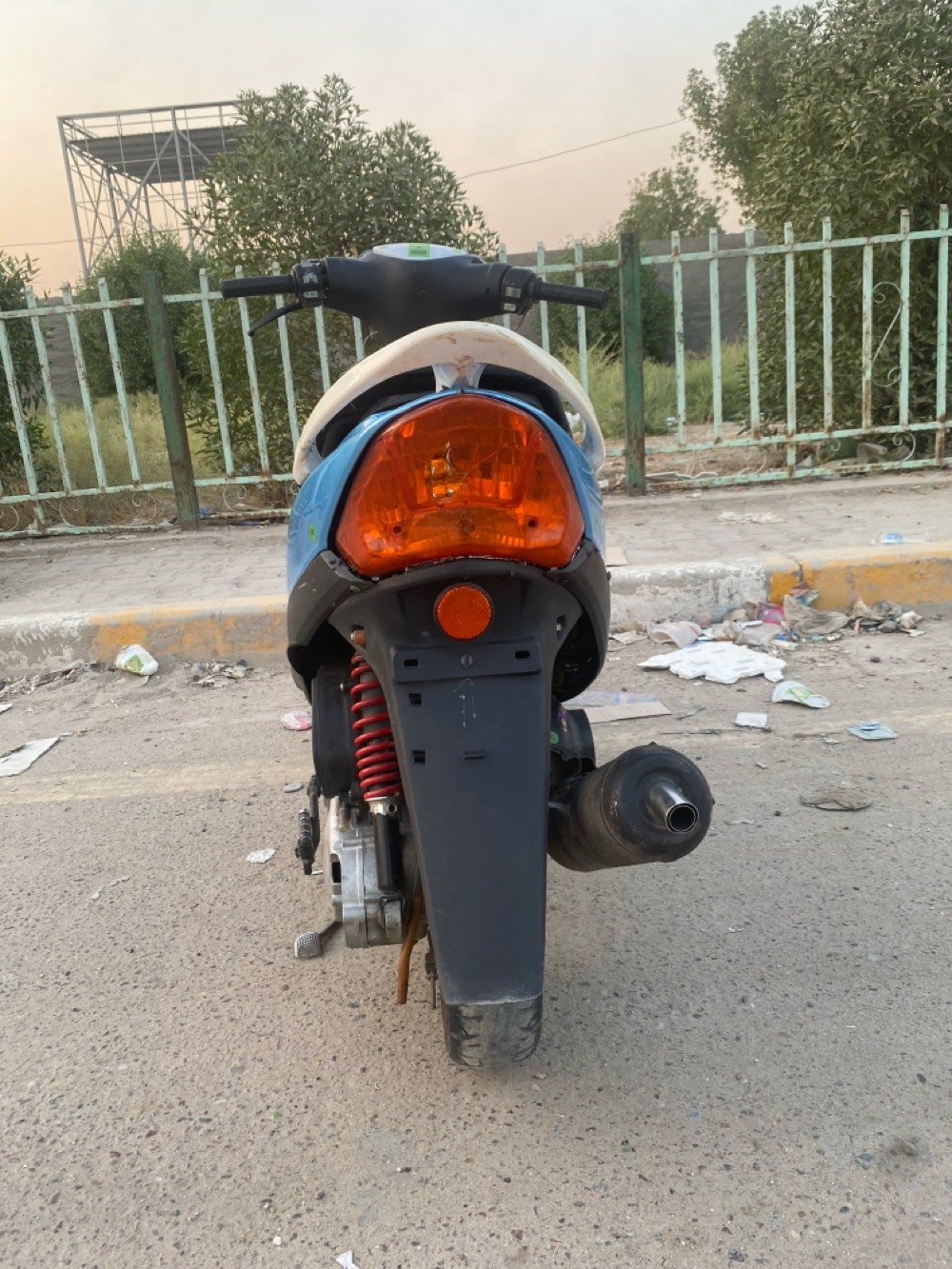ماكس عدله للبيع شغاله مكينه بلاد كابريتر بلاد كهربائيات شغاله أوراق كامله المكان بلغزاليه
 السعر 350 الشراي يتصل ***********