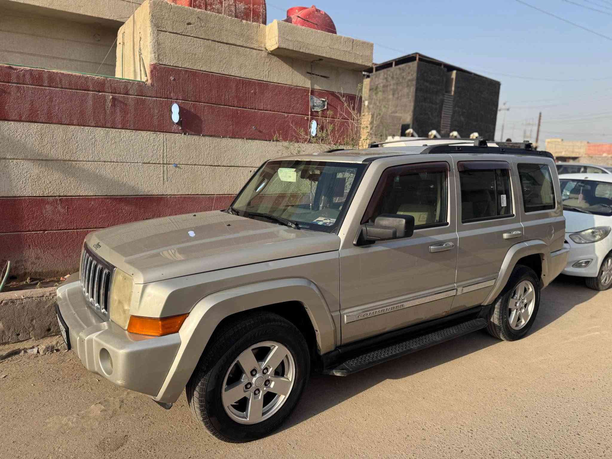 جيب كومندر فول مواصفات 2007

محرك 3700 سته سلندر 

اعلى فئه بالجيب كومندر فول 

تخم تاير جديد جواها محرك كير حداديه تبريد تدفئه ويه السويج كلشي بالشرط ماعدا اكسل كايم فقط فقط 

باسمي تحويل مباشر مكاني بصره 

سعرها 105 وبيها مجال كلش قليل بيه او مراوس حسب رغبه 
 
*********** البصرة, العراق
