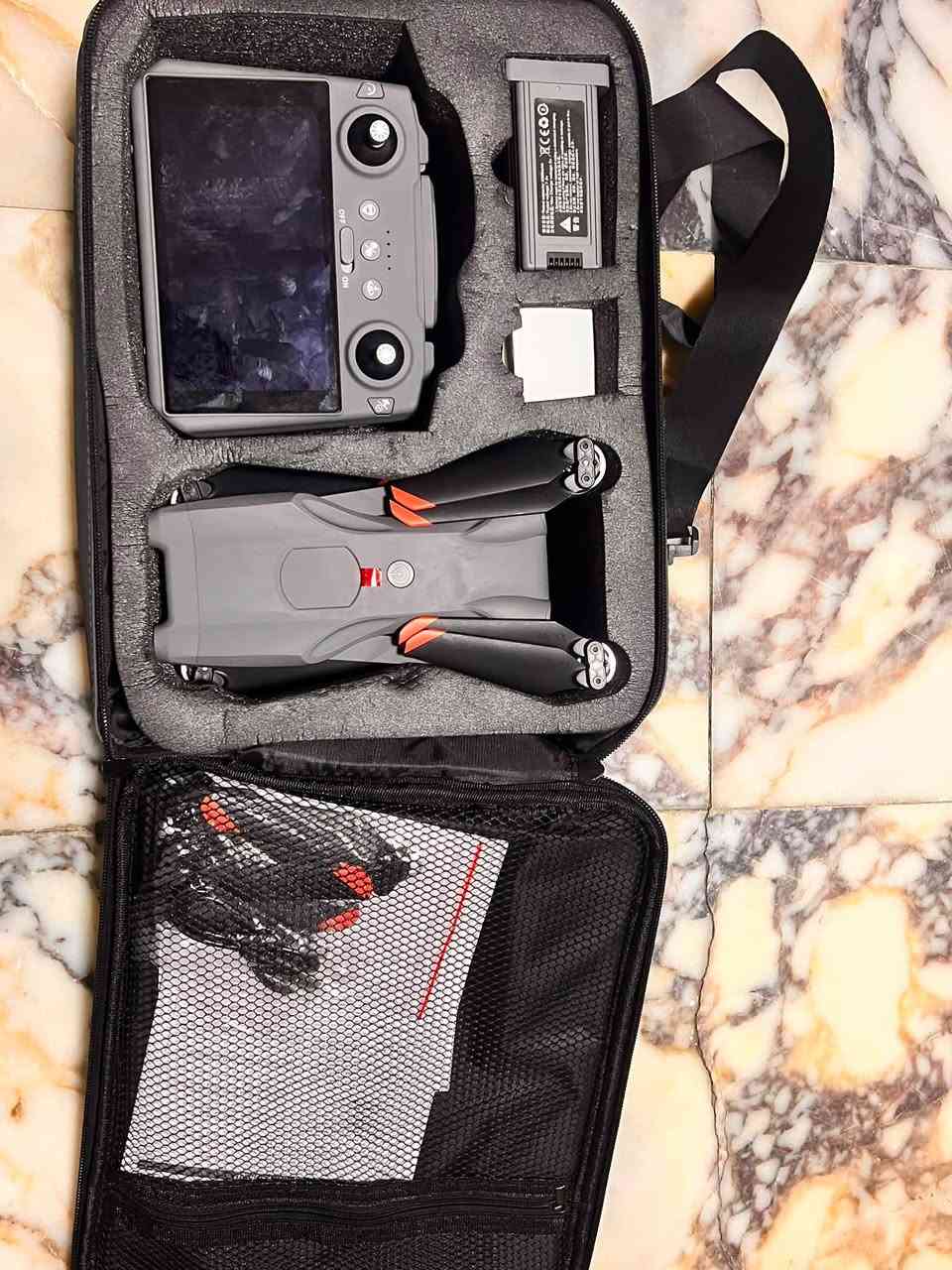 درون T8 GPS دروج حلوه ومرتبه كسر كارتون جديده طايره مره وحده فحص خاليه من اي عطل او عيب درون جديده نضافه %100 معه ريش احتياطيه تصوير 4k كمبل مانع اهتزاز مانع اصتدام السعر 475بيه مجال
للطيبين رقمي ***********
