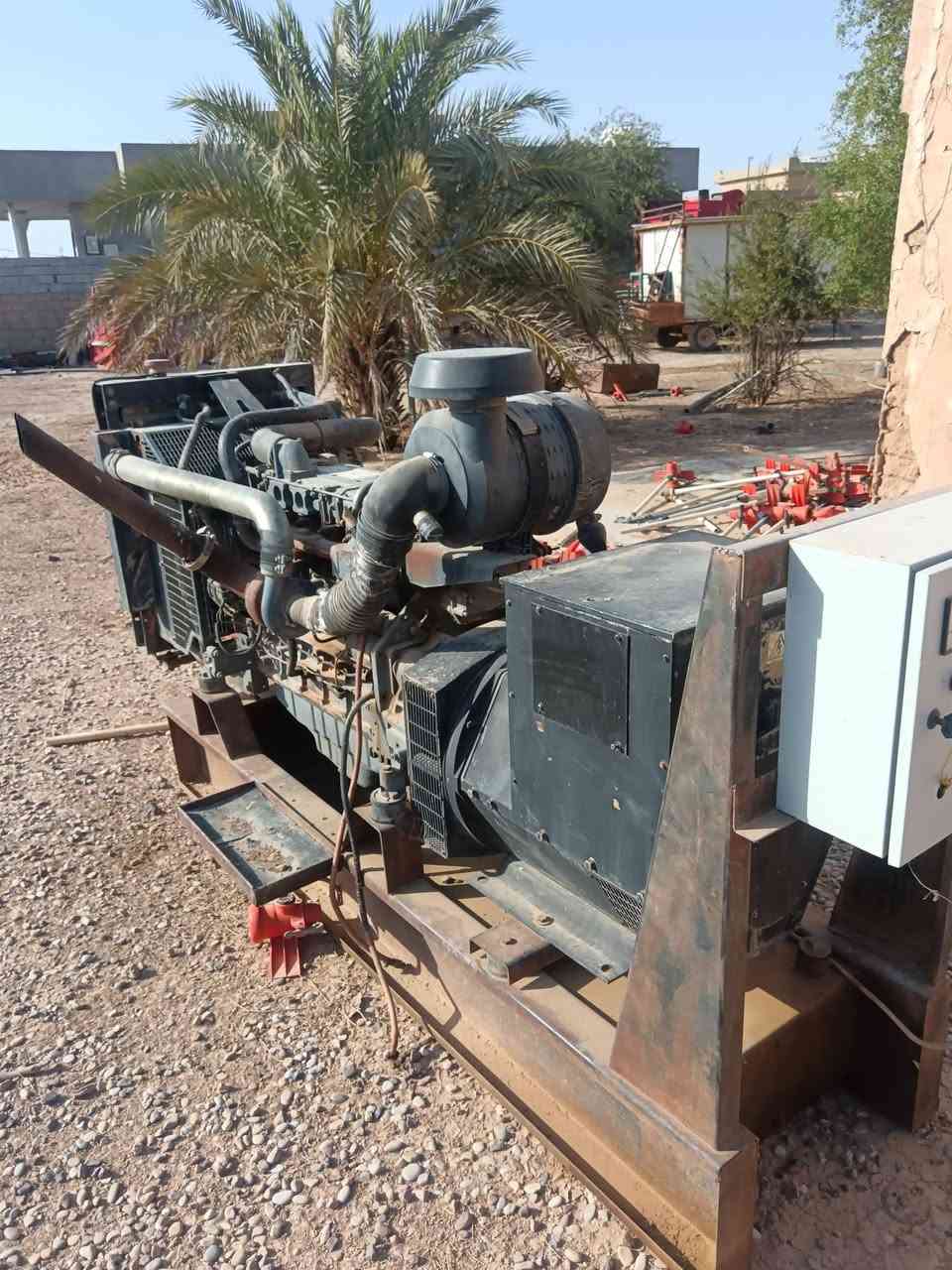 موليد كهرباء للبيع محرك دوتز أيطالي توليد دينمه 250 كيفي عنوان كركوك داقوق سعرها على خاص ***********
