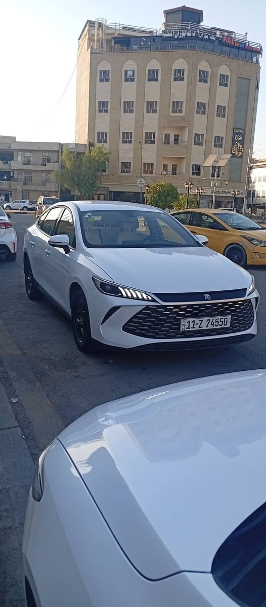 السلام عليكم بي واي دي كن بلاص السياره بلكن هايبرد تمشيك 2100 بلتفويله الخزان 65 لتر موديل 25 رقم بغداد مكفوله كفاله عامه داخل ابيض السياره جديده حيل مكفوله من الشخط مكاني بغداد الاعضميه السعر 18400 وبيها مجال للجادين ***********
