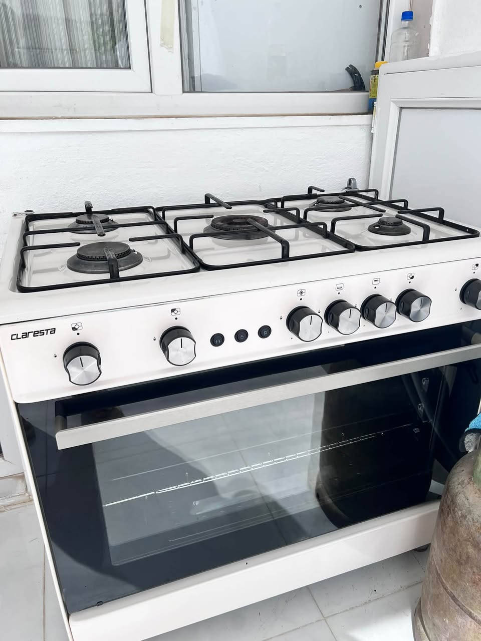 بؤ فرؤشتن بي حةيبة ماوةييةكي كةم بةكار هاتووة بؤ داوا كردن پةيوةندي بةو ژمارةيةوة بكةن ***********
