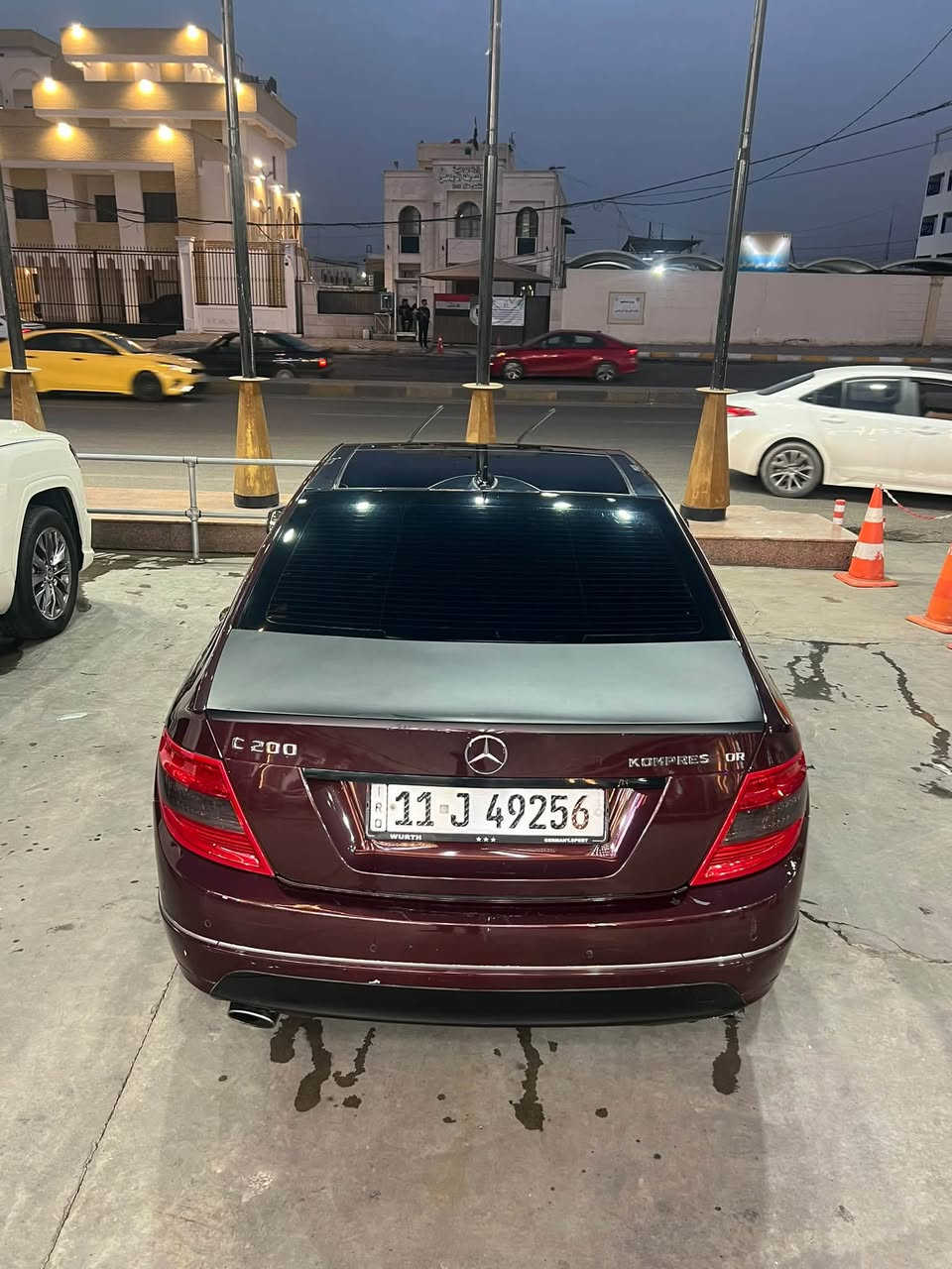 مرسيدس C200 • ٢٠٠٩ • رقم بغداد