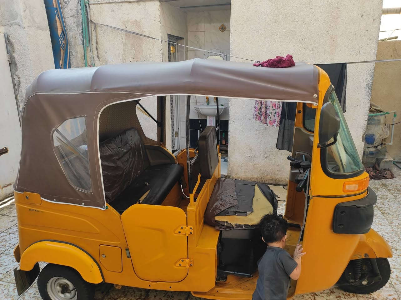 تكتك موديل 21  رقم 7 بيه مجال 
شراي يتصل ***********
