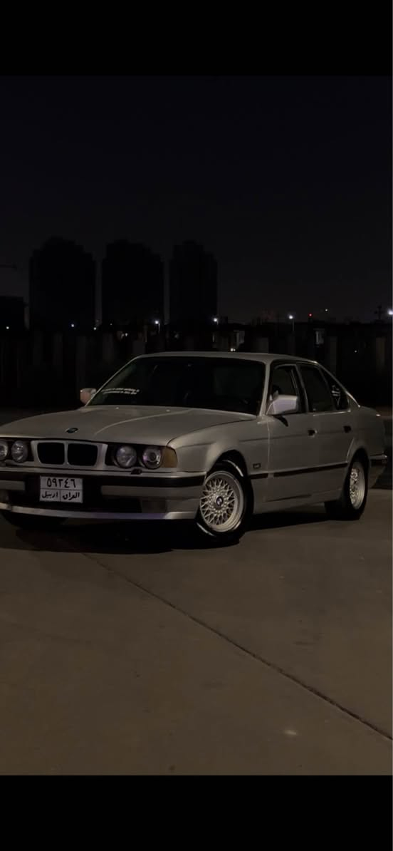 ]525}_Bmw مۆدێل١٩٩١فولی گێر عادی عامە بۆ جوانی لێدراو چەمەلەغی پێشەوەی تۆزەک ژۆرێی گرتیە وەڕگەڕاو بڕاوە بەشەرت تەعویل و بەناوکردن بەشەرت
***********
Watsapp أربيل, العراق
