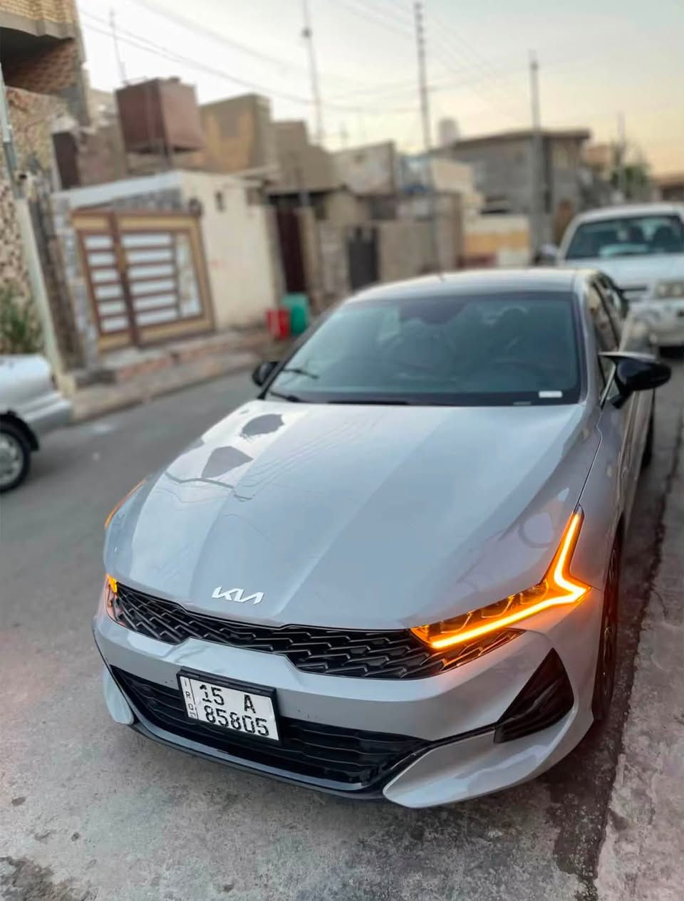 ،⚪⚫ جيتي  لاين موديل 2024للبيع
،🔴 وارد امريكي
⚫. اللون. اسمنتي 
🔴 
🔸 محرك ١٦٠٠ تيربو 

السياره قبل يوم مبدل الها
 دهن امزويل+فلتر اصلي+ مي راديتر احمر شركة يورول
بانزين محسن

🚦 مواصفات السيارة

🔸تشغيل عن بعد
🔴. تبريد ثلج+مناخين منفصل السائق والصدر
🔴. اشارة ترحيب
🔴. سايد بريك بصمه + اوتو هولد دكمه
🟢. لايت ٣ عدسات بلادي زنون LED
🔵. بصمه أبواب وتشغيل وجنطه
🟣. صندوك ذكي
⚫. لد أمامي لد نهاري
🟤. لد خلفي 
🟣. شحن لاسلكي 
🟠. كشافات ضباب لد.  
🔴  استرين D 
🟢 فول تحكم استيرين
🔵 كشنات  حظن 
🟢 رادار امامي
🟡 رادار جانبي
🟠 رادار خلفي
⚫ تحديد مسارات
⚪ توقف ذاتي أمامي
🟤 توقف ذاتي خلفي 
🟢 قيادة شبة ذاتية
🟠  كاميرة خلفي دوراه 
🟠  شاشة Gps كبيرة لمس ونضام ابل كار بلاي وكامرة خلفية دوارة 
🟠  فول تحكم ستيرن +كروز سرعه +أوامر صوتية+تثبيت المسار
🔴  نظام مود درايف 
 ⚫ انظمه قياده
🔴 Sport
🟢 Eco
🟤Smart
⚫ Nourmal
🟡 حساس اطارات
🟢 نقطة عمياء
🟢 داخل احمر 
 وبعد بيها مواصفات معروفه
للاستفسار ***********
