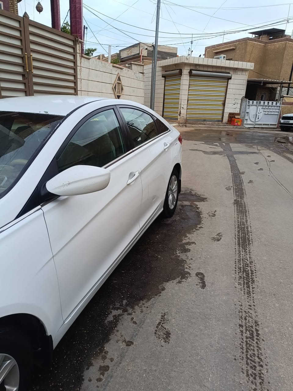 سلام عليكم سوناتا ٢٠١٣ سياره رقم كربلاء بسمي مكانه بابل حادث فقط جاملغ جهت السايق على كد جف ايد سياره كله ليبل واحد والبنيد من وره فابلون مصوفر فقط. للاستفسار ***********
